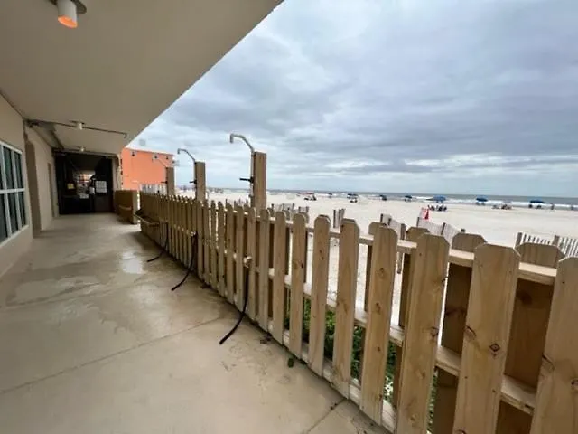 Crystal Shores * Gulf Shores